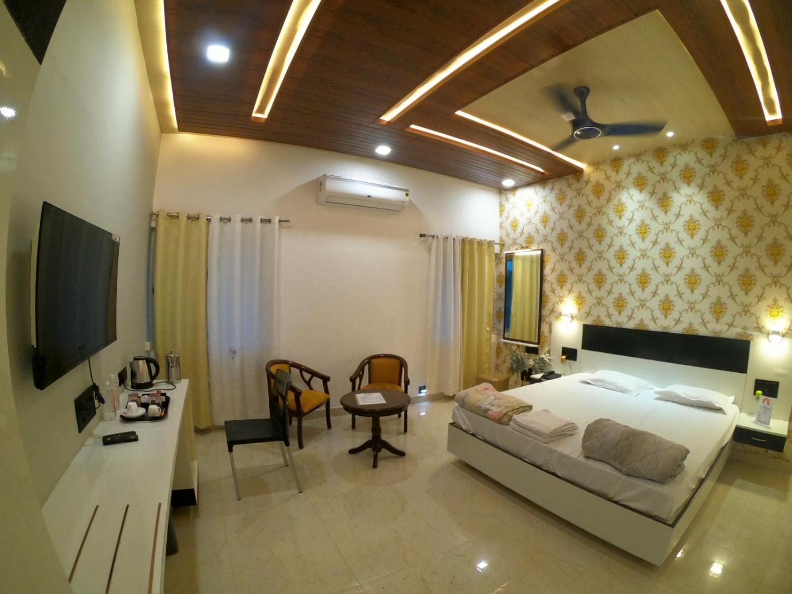 Hotel Buddha Park near Sarnath, Varanasi Bagian luar foto