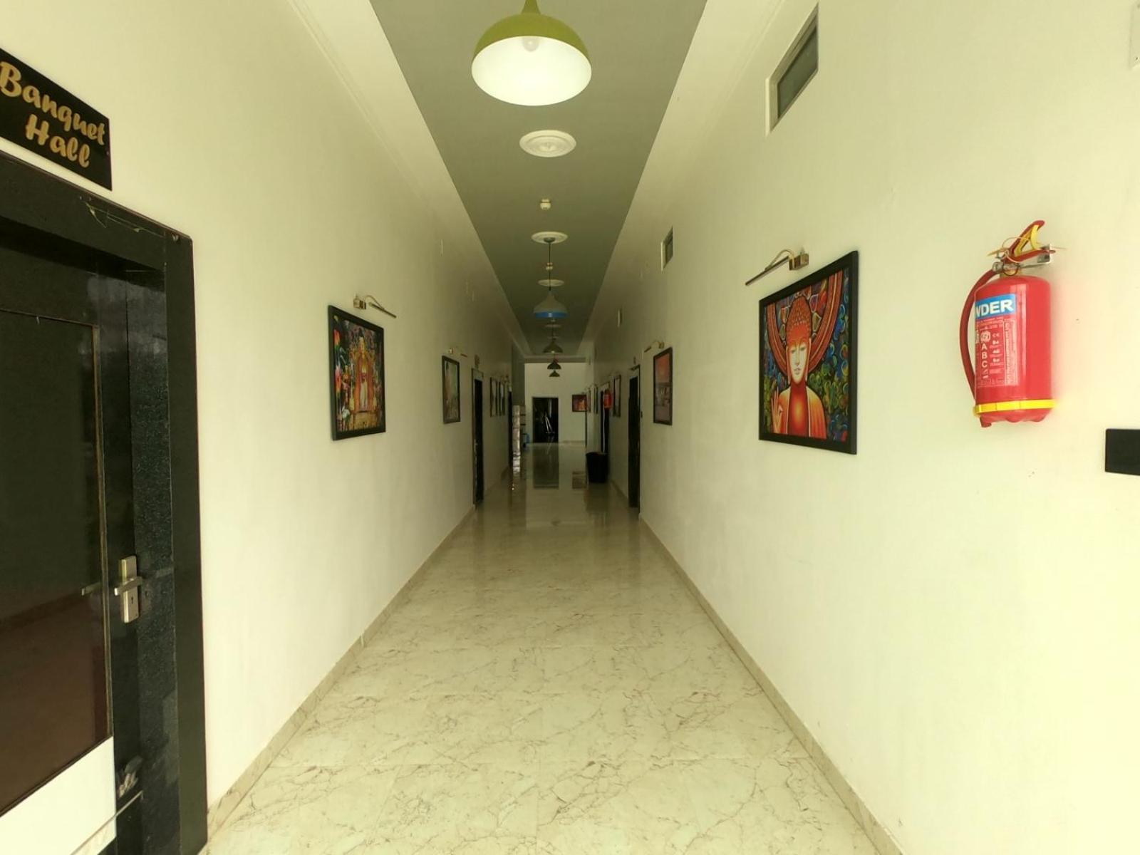 Hotel Buddha Park near Sarnath, Varanasi Bagian luar foto