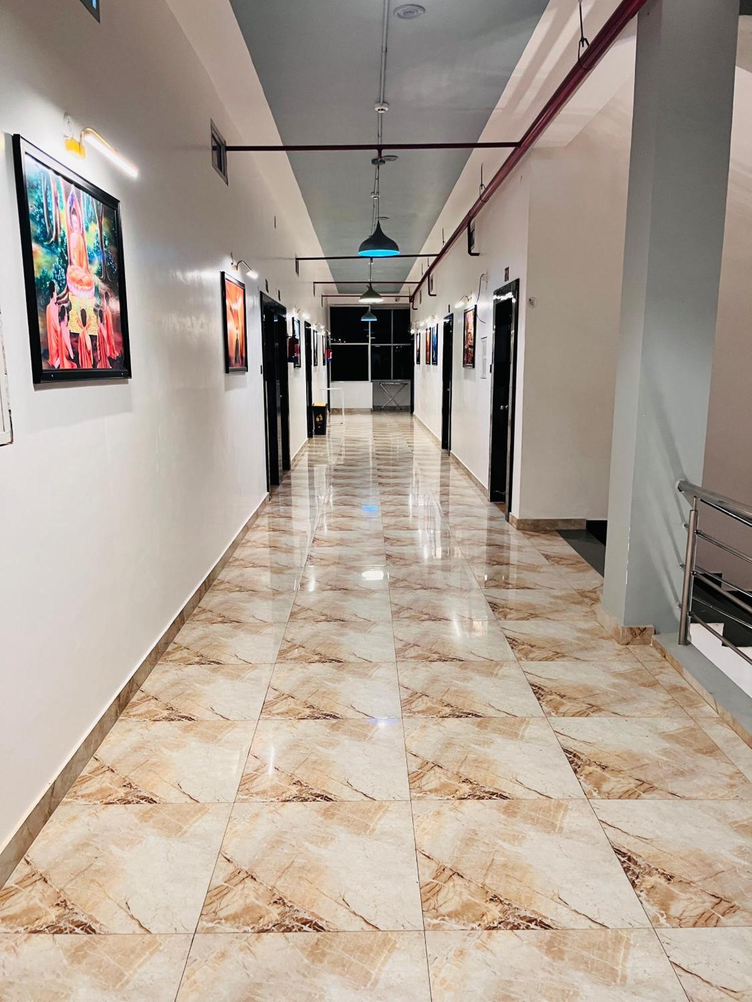 Hotel Buddha Park near Sarnath, Varanasi Bagian luar foto